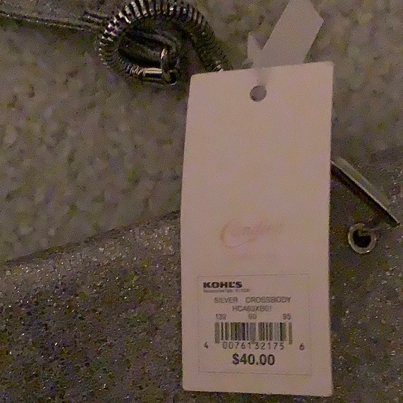 Silver bag with metal bow front - Picture 3 of 4